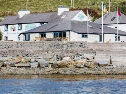 The Beach, Days Bar And B&B Inishbofin Bagian luar foto