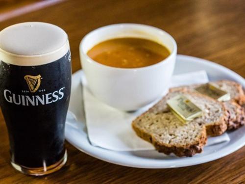 The Beach, Days Bar And B&B Inishbofin Bagian luar foto